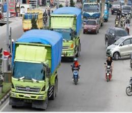 Ilustrasi truk bertonase besar masuk Kota Pekanbaru (foto/int)